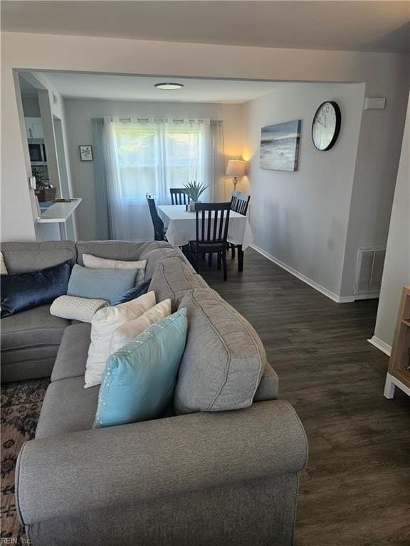 2213 Wharton Ave - Photo 5 of 26