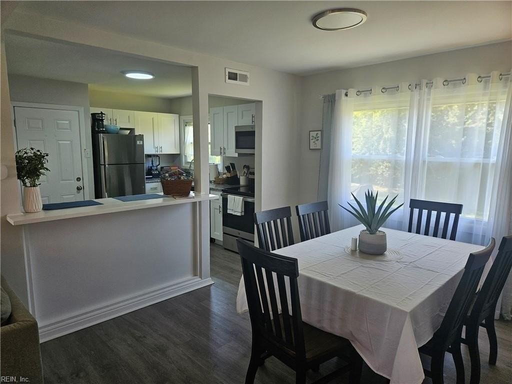 2213 Wharton Ave - Photo 7 of 26