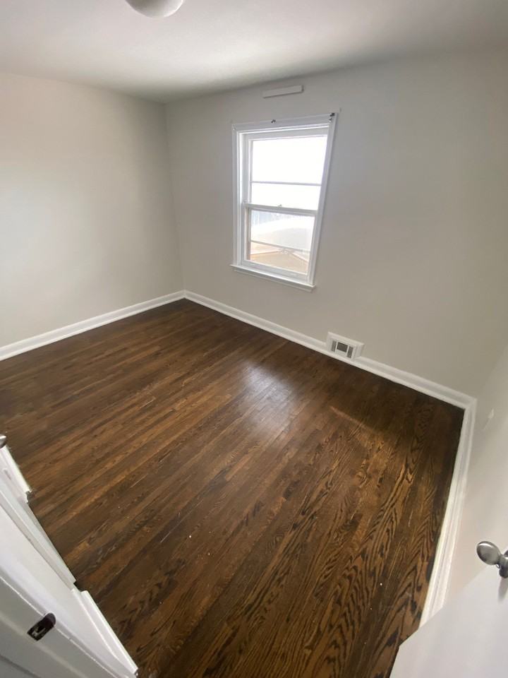 23 Willowhurst Crescent - Photo 2 of 28