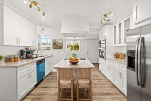 379 Garden Blvd - Photo 1 of 1
