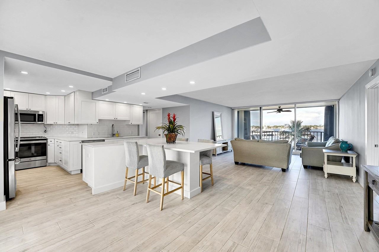 134 Lakeshore Dr #316 - Photo 6 of 30