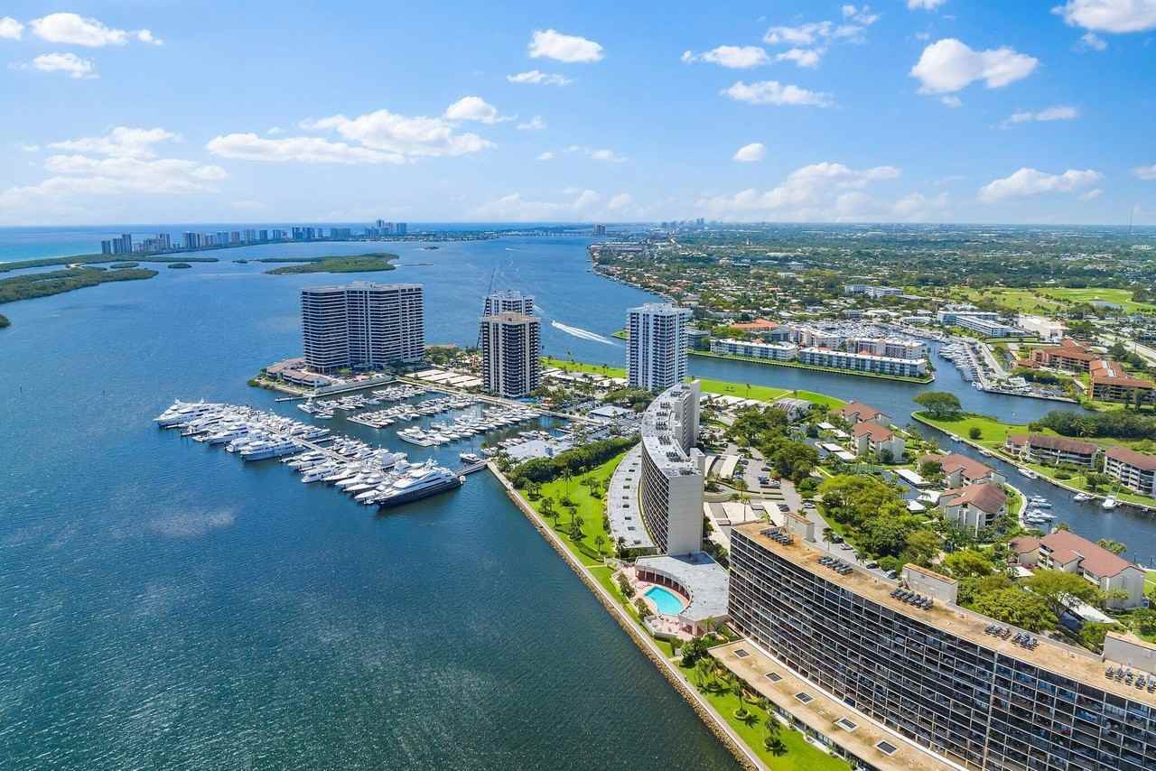 134 Lakeshore Dr #316 - Photo 2 of 30