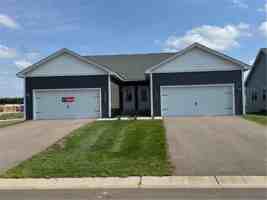 featured image of 39873 Fallbrook Avenue