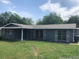 411 Laddie Pl - Photo 1 of 1