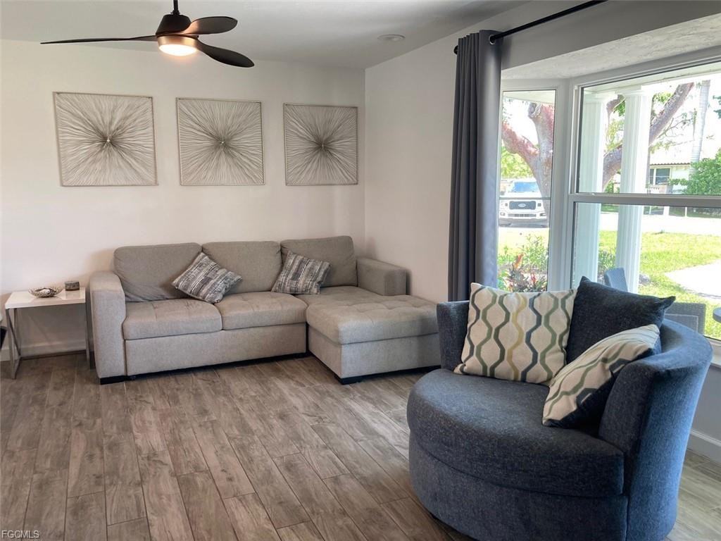 3131 Calusa Ave - Photo 3 of 8