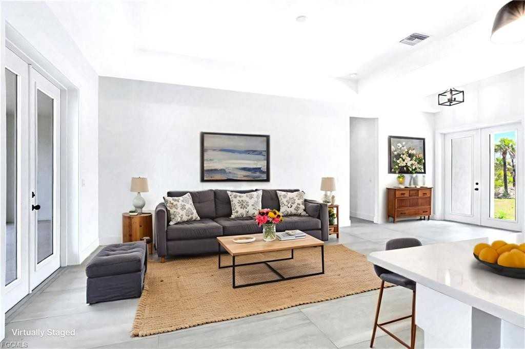 2633 22nd Ave Se - Photo 3 of 8