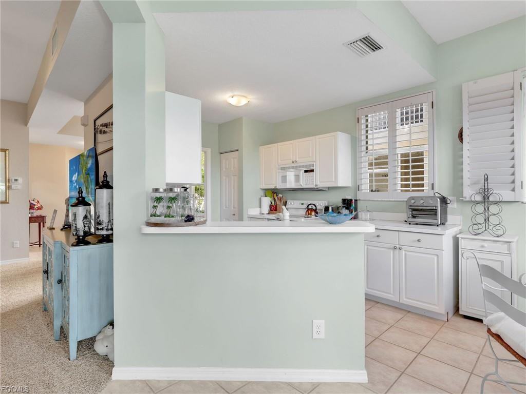 9071 Las Maderas Dr #101 - Photo 7 of 8