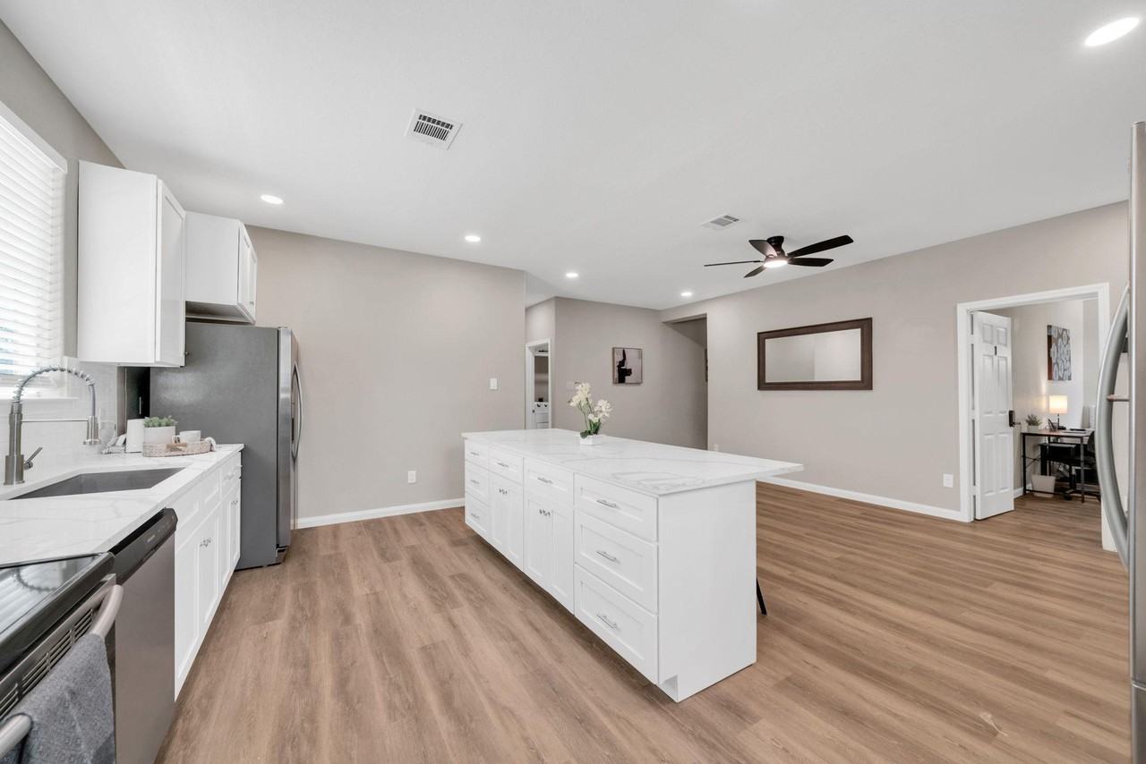 Fairland Drive - Photo 6 of 27