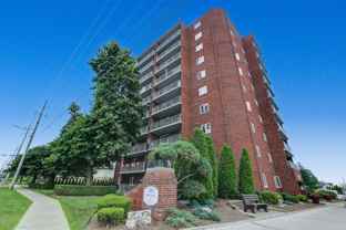 Bella Vista Apartments - Photo 1 of 1