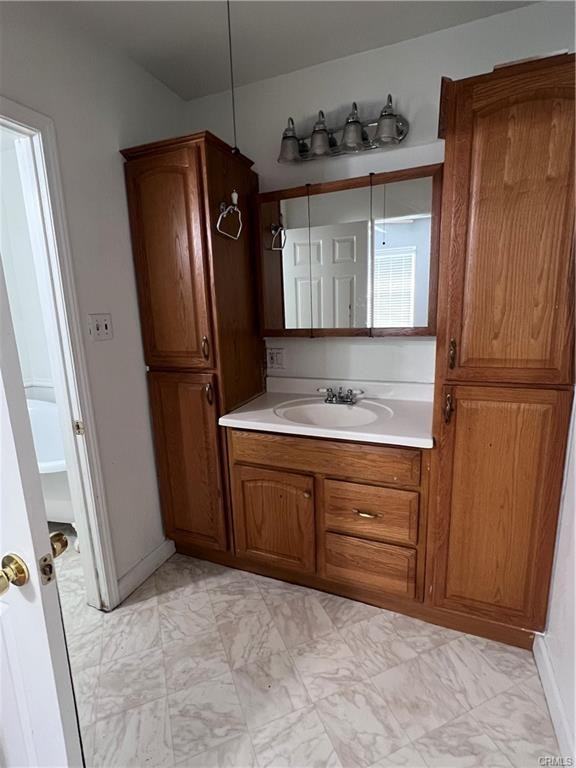 18639 Orange St - Photo 6 of 8