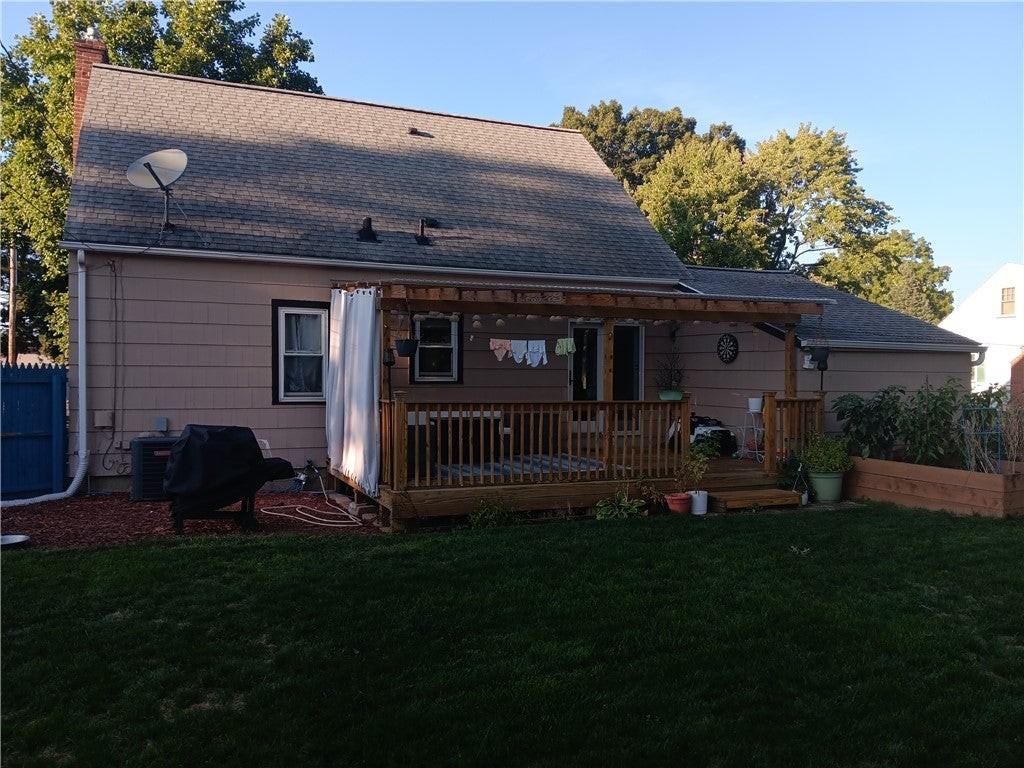 747 Britton Rd - Photo 3 of 33