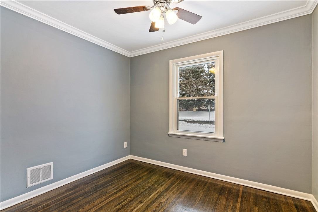 747 Britton Rd - Photo 7 of 33