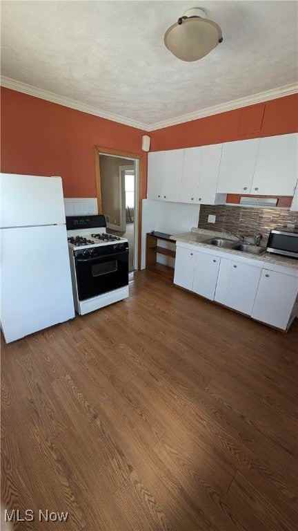 1268 Clifton Prado - Photo 2 of 4