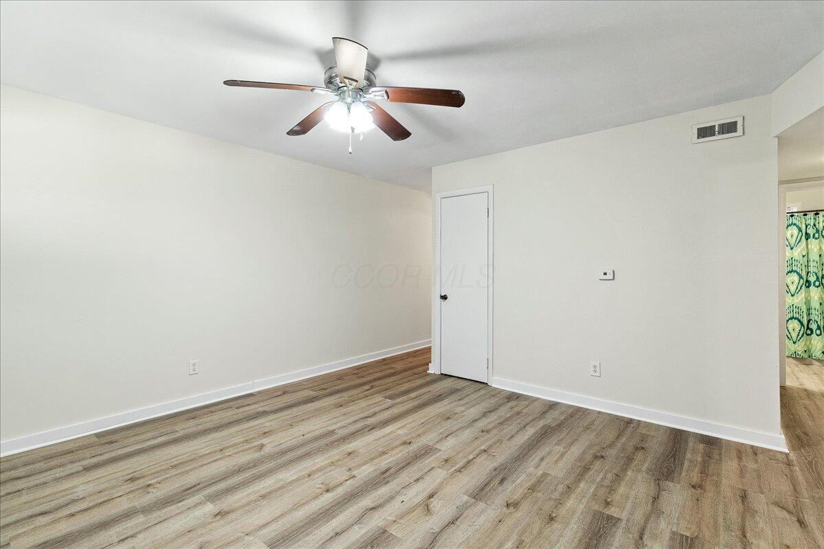 962 Ferndale Place - Photo 4 of 21