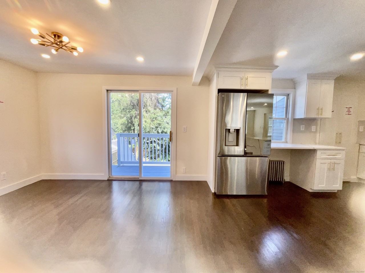 46 Silvermine Ave - Photo 4 of 39