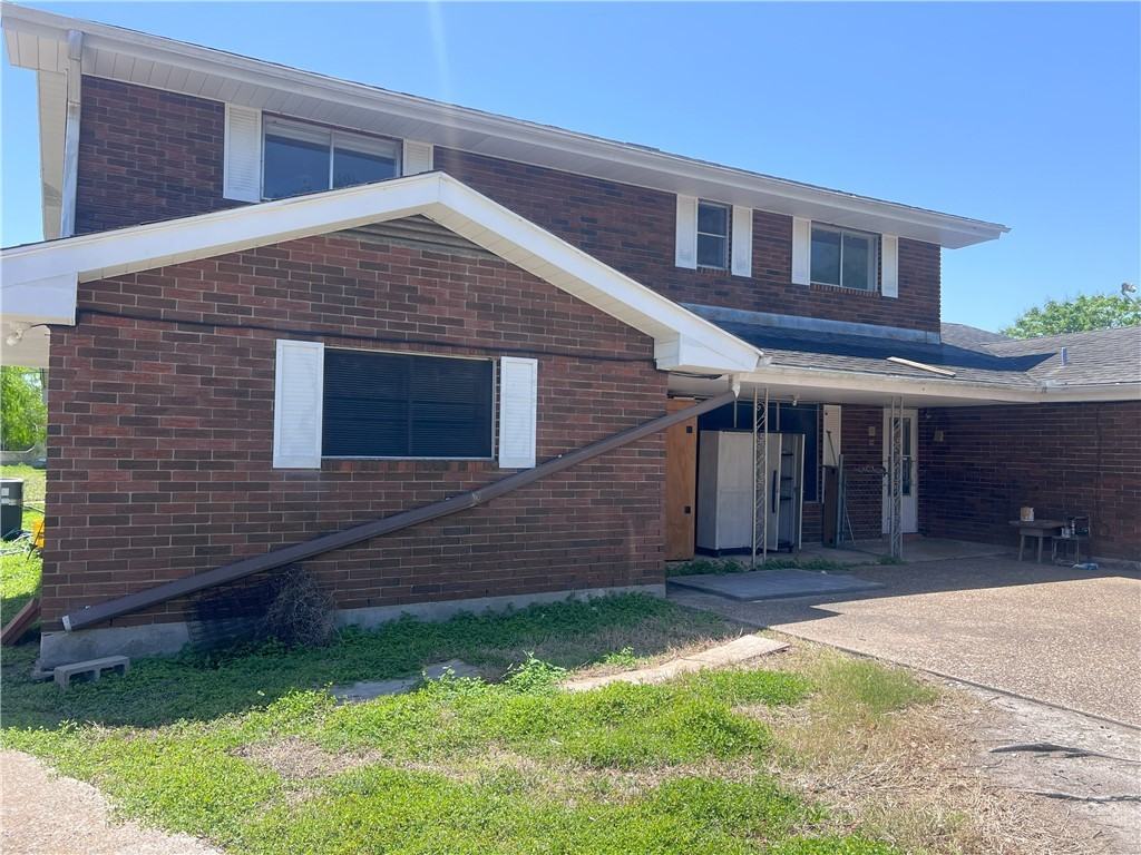 10802 Timbergrove Ln - Photo 2 of 22