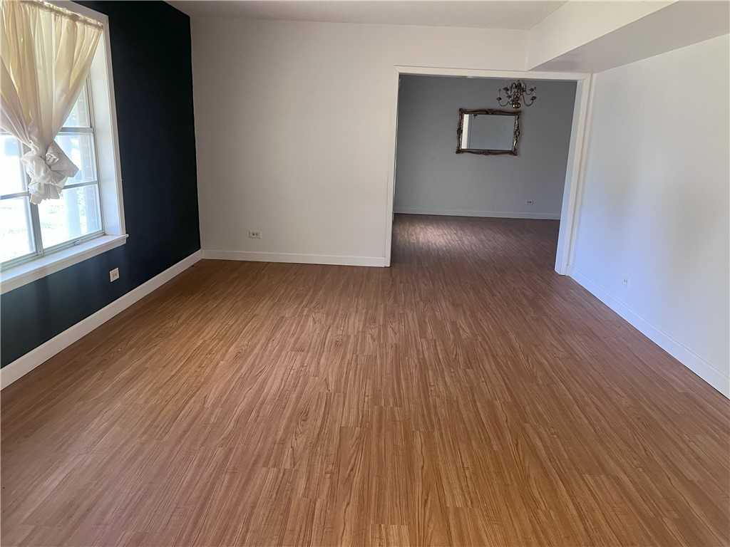 10802 Timbergrove Ln - Photo 6 of 22