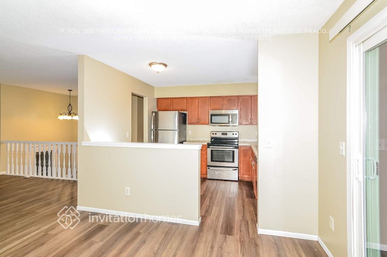 11931 Crane Street Northwest - Photo 7 of 18