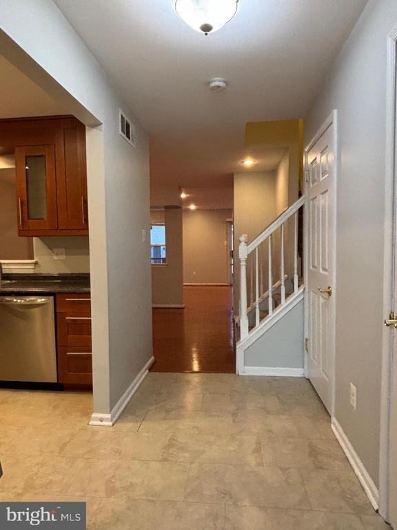 4666 Louise Saint Claire Dr - Photo 2 of 24