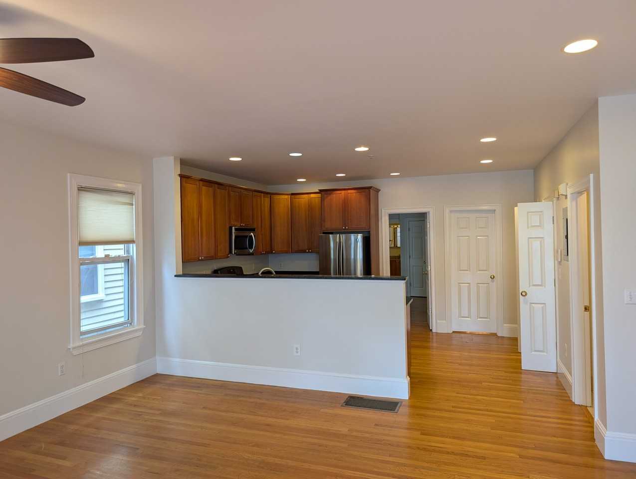 43 Prince St #40 - Photo 6 of 25