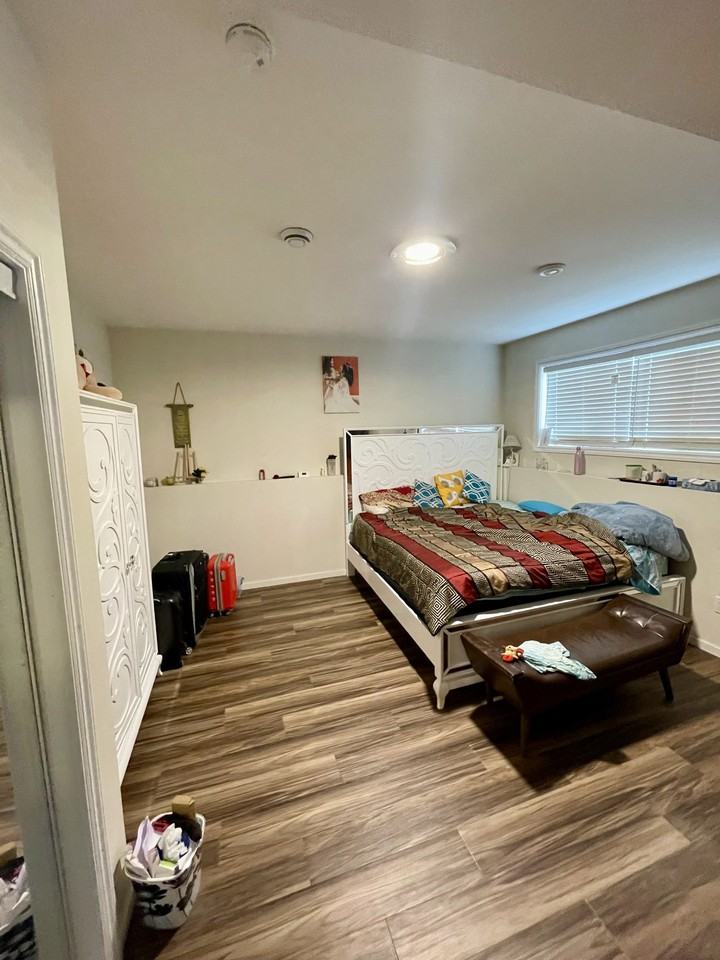 458 Ells Way - Photo 2 of 32
