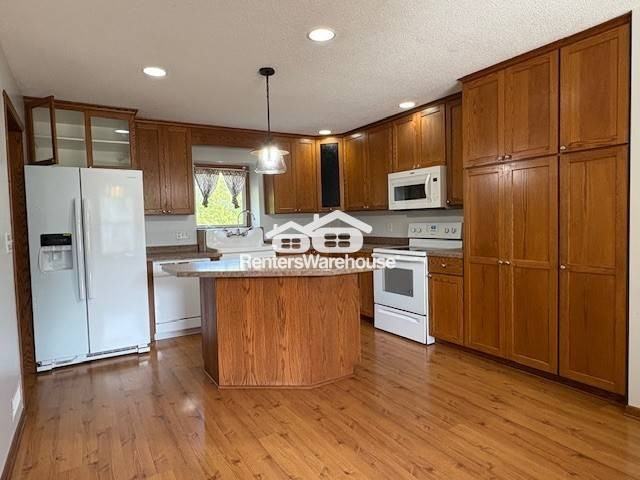 1506 71st Ave N - Photo 2 of 17