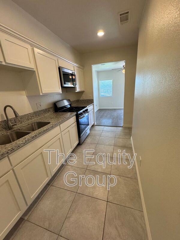 1134 Van Dorsten Ave - Photo 3 of 13