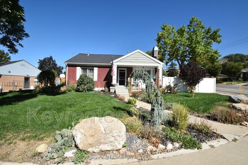 2689 E Barbey Dr - Photo 2 of 18