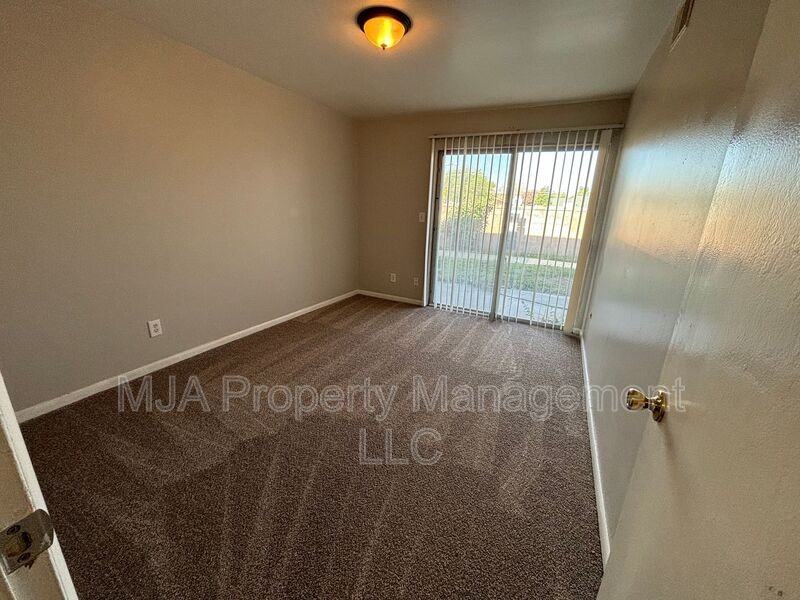 2640 Westsouth #16 - Photo 5 of 12