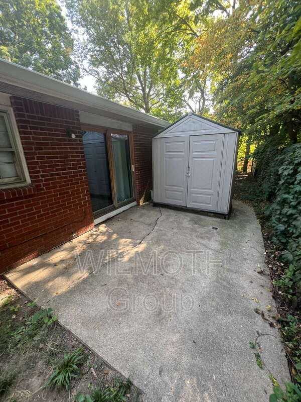 107 Wallace Drive - Photo 2 of 11