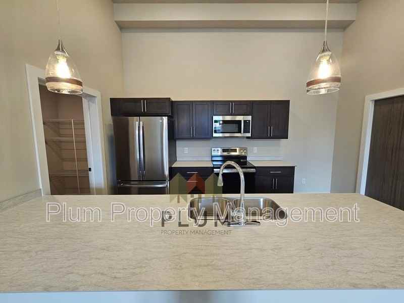 420 Minnesota Ave - Photo 5 of 16