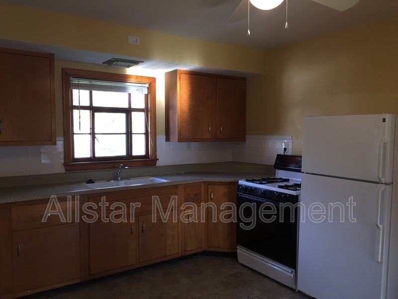 5785 Fitch Rd - Photo 6 of 41