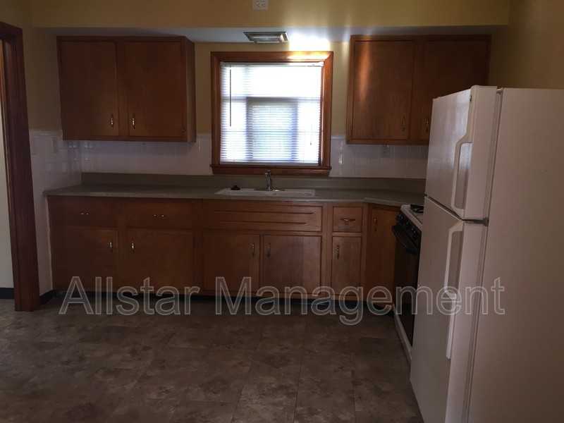 5785 Fitch Rd - Photo 7 of 41