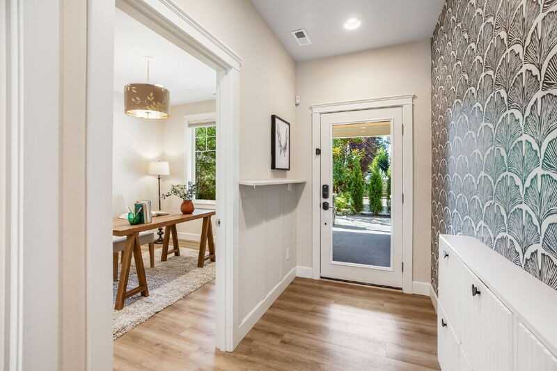 1012 Ne 94th St - Photo 3 of 50