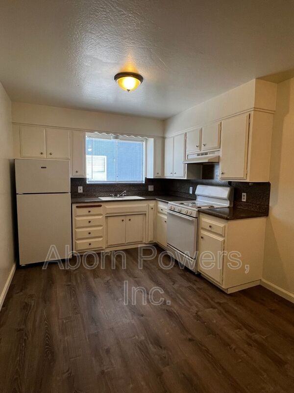 1235 Williams Way #3 - Photo 5 of 6