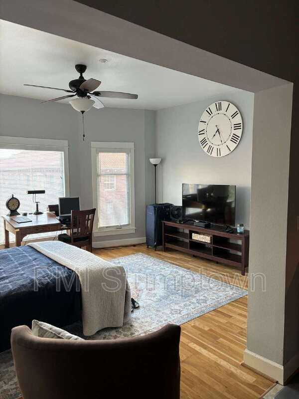 1714 Nw Couch St #18 - Photo 5 of 9