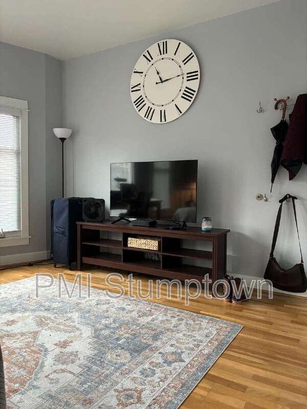 1714 Nw Couch St #18 - Photo 6 of 9