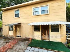 featured image of 40 1/2 Wesley St Lowr