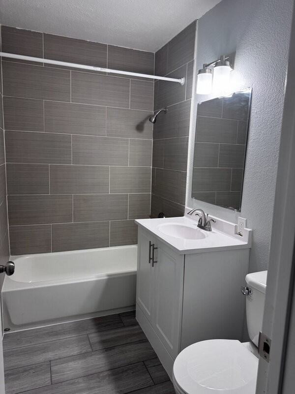 2445 Town Cir #6 - Photo 2 of 6