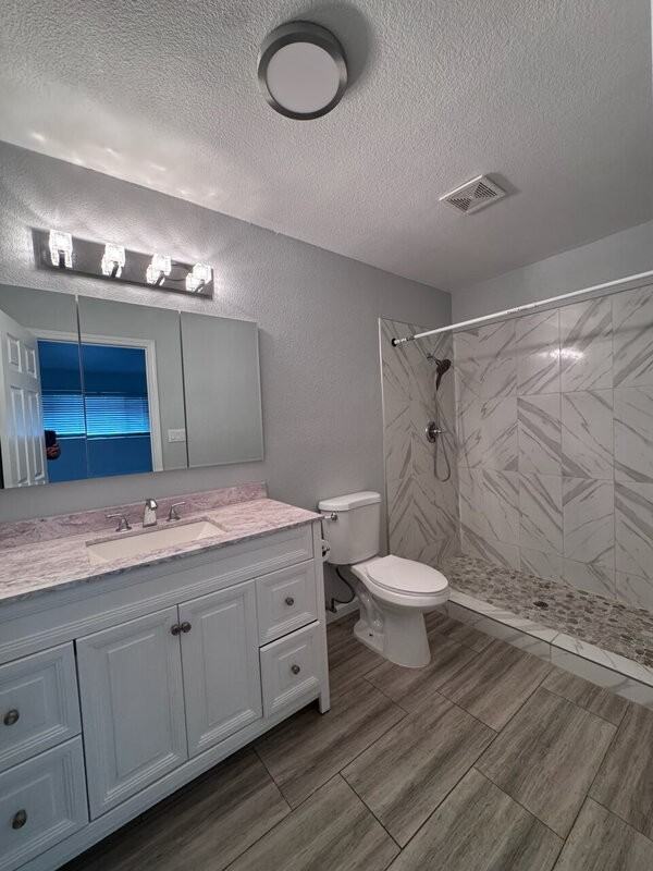 2445 Town Cir #6 - Photo 3 of 6