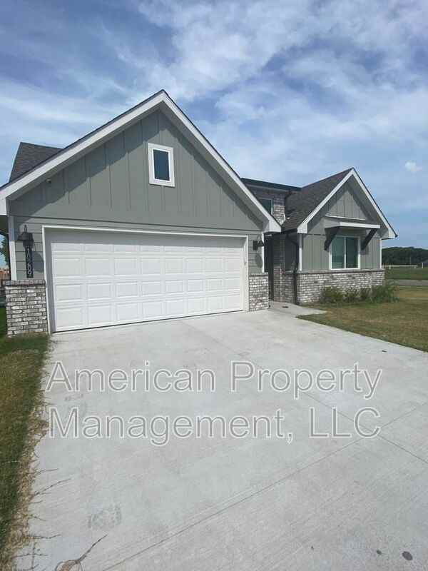 10209 E 132nd St S - Photo 3 of 12