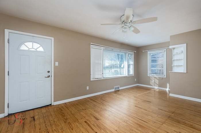 530 Fort St - Photo 3 of 9