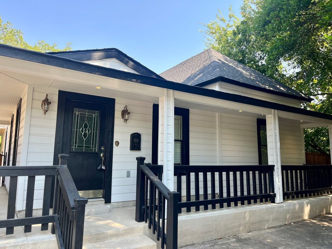 2100 Harrison Ave - Photo 3 of 29