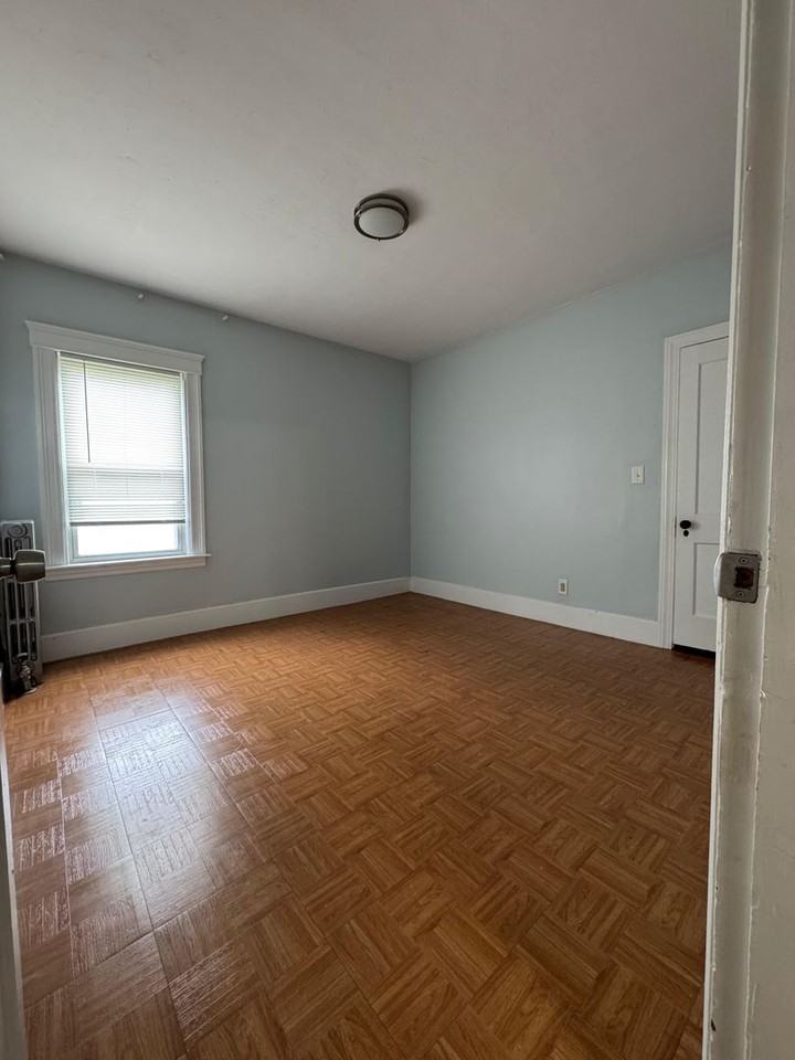 50 Elm St - Photo 7 of 9