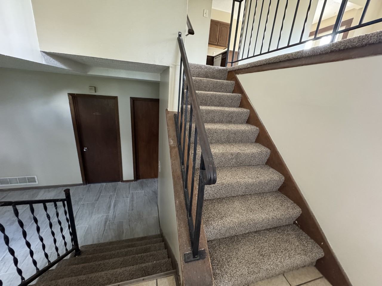 7805 Xerxes Ct N - Photo 2 of 16