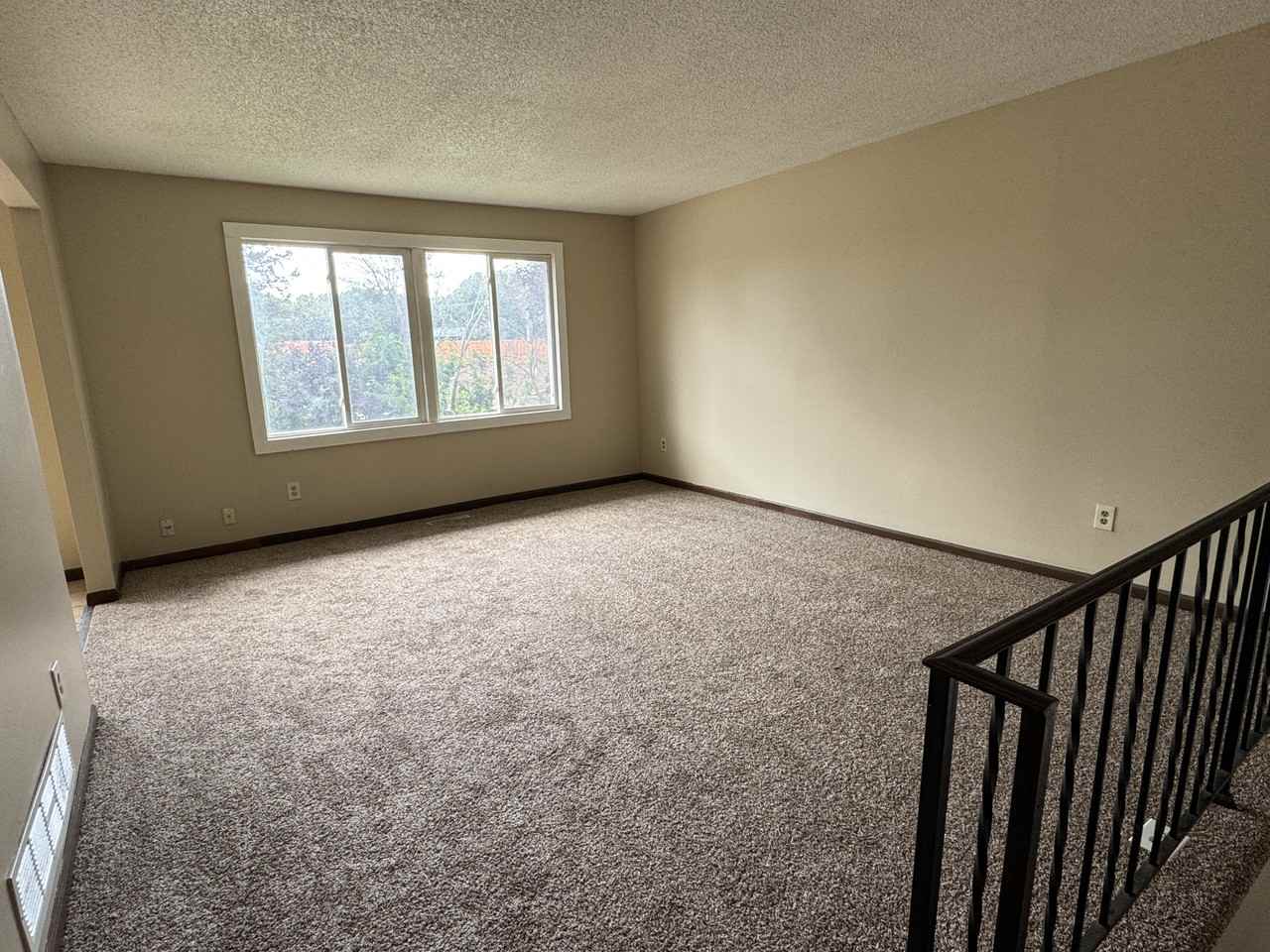 7805 Xerxes Ct N - Photo 3 of 16