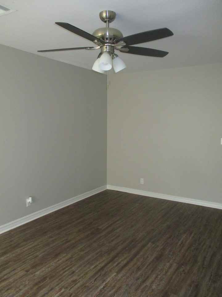 333 Nw 83rd St - Photo 2 of 12