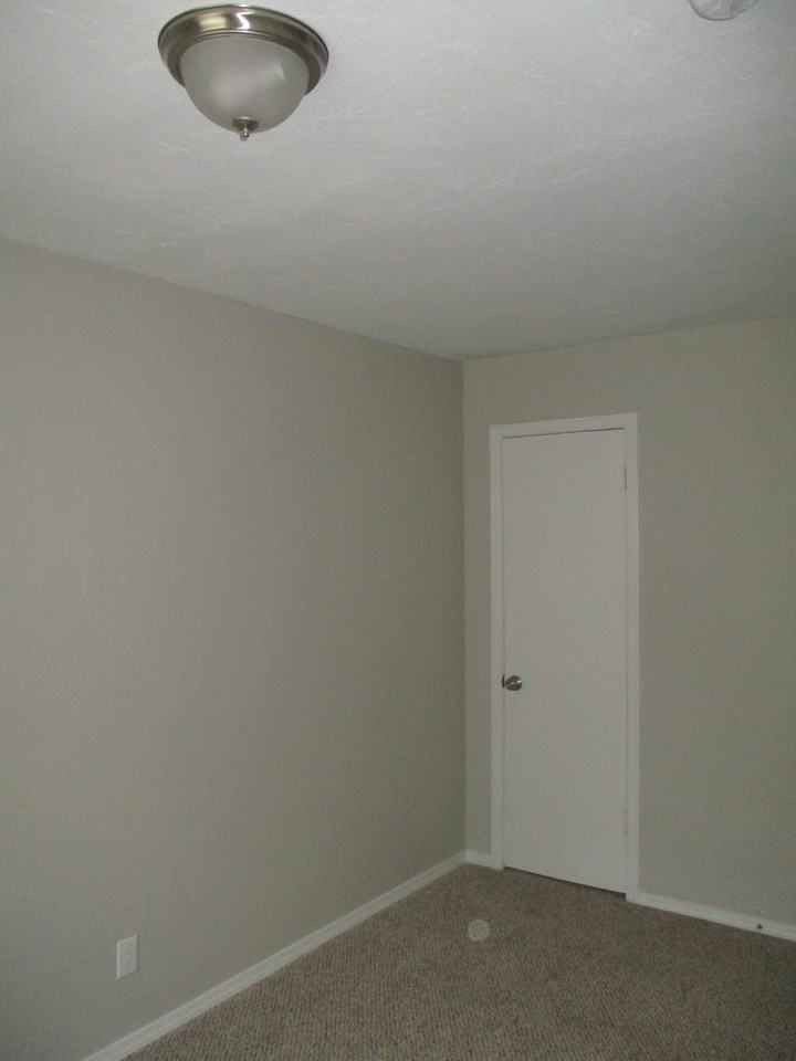 333 Nw 83rd St - Photo 7 of 12