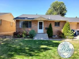 241 Locust St N - Photo 1 of 1