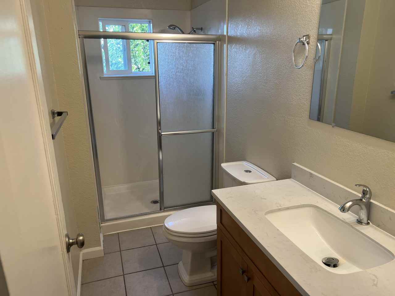 2408 Mitchs Ln - Photo 2 of 5